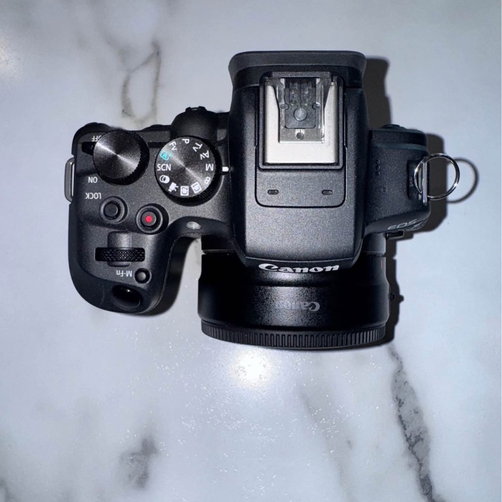 Canon EOS R10 - Picture 4 of 5